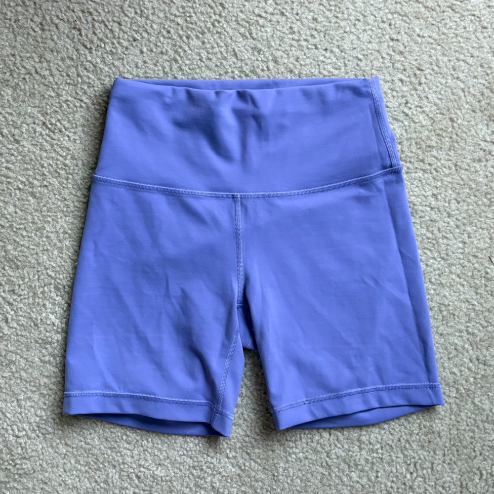 lululemon athletica lavender Wunder Train 6 inch biker shorts